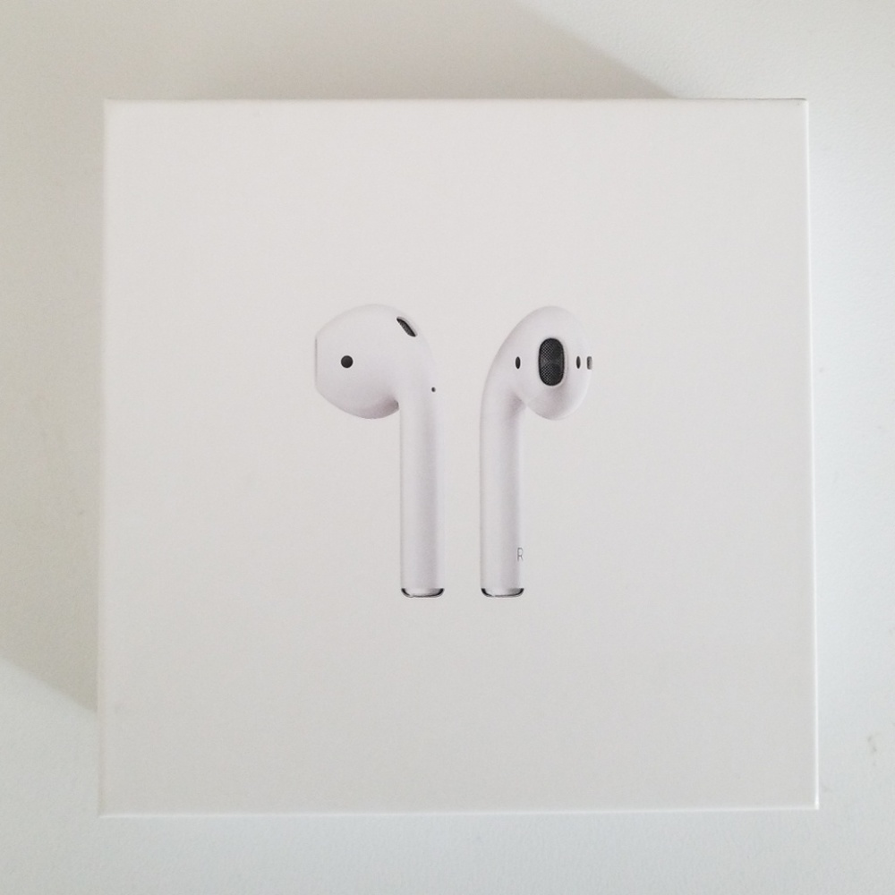 RIGHT side only AIRPODS